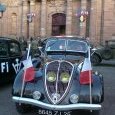 302 Peugeot des FFI devant la cathédrale saint (...)