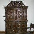 Buffet en noyer montbéliardais de 1709